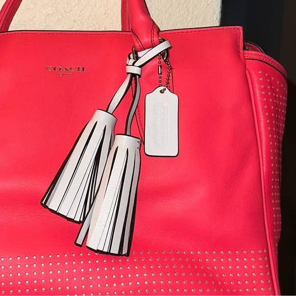 Coach Legacy Leather Perforated Medium Watermelon w/Snow 22390 - Picture 6 of 10